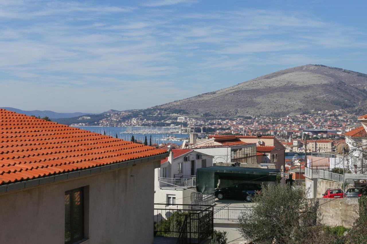 Apartments Marinero Trogir Exterior photo